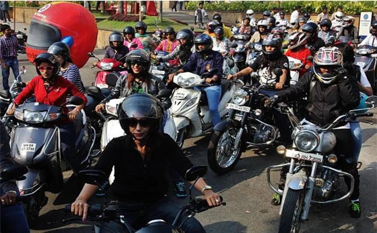 SC dismisses PIL seeking non-usage of helmets by bike riders
