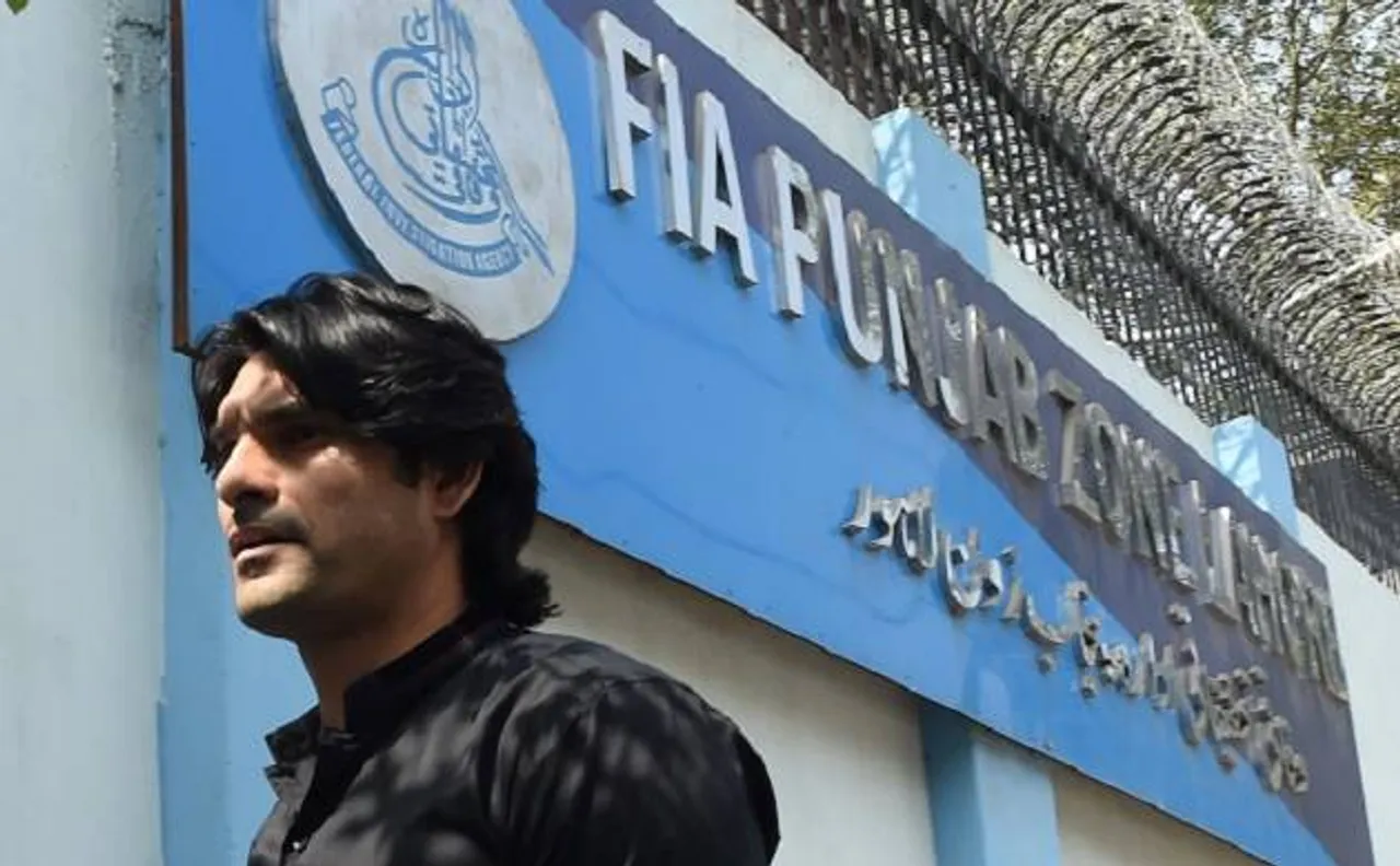 Spot fixing: Pakistan bars 5 cricketers from leaving country 