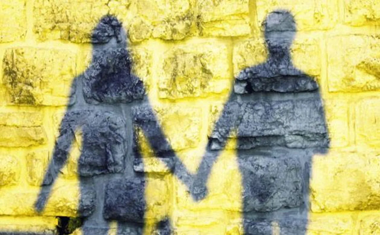 Tamil Nadu: Girl says films influence her elope, HC summons censoring officials 