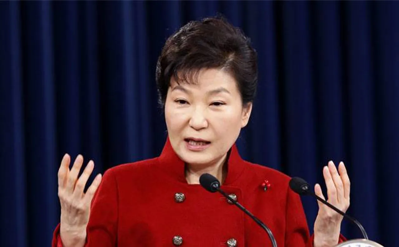 S Koreaâ€™s ousted President Park feels sorry as she undergoes questioning