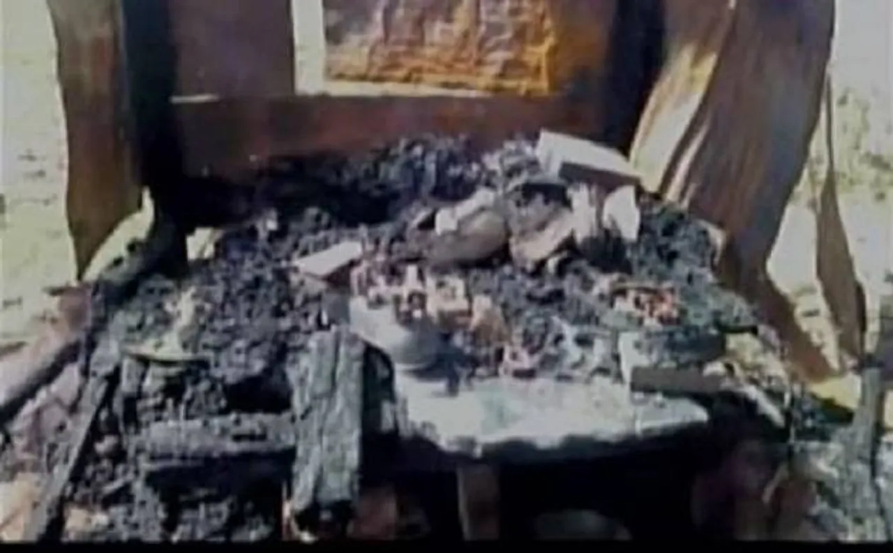 UP: Three meat shops torched by unidentified assailants in Hathras