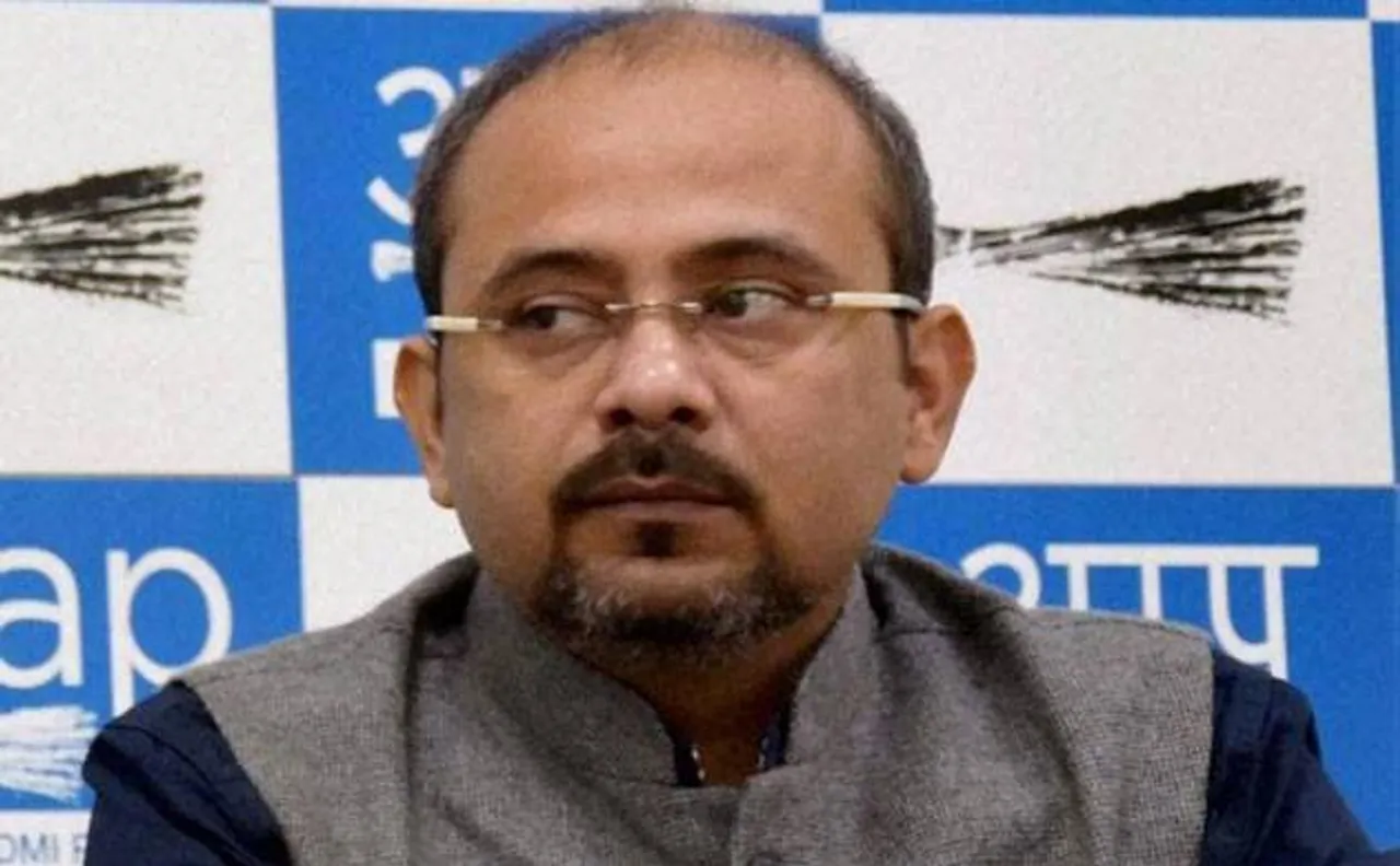 'Aam' word row: State election commission succumbed to political pressure, says AAP
