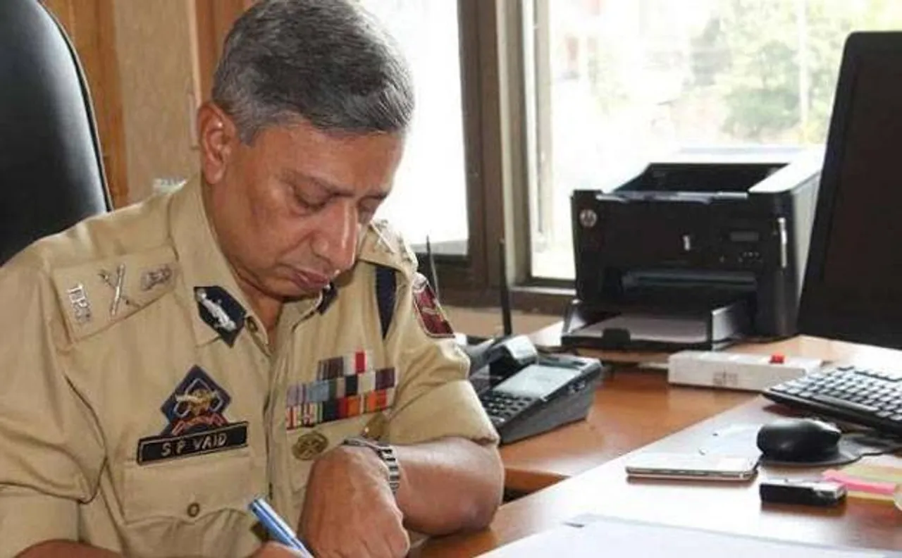 J-K people should introspect on prevailing situation in Kashmir: DGP SP Vaid