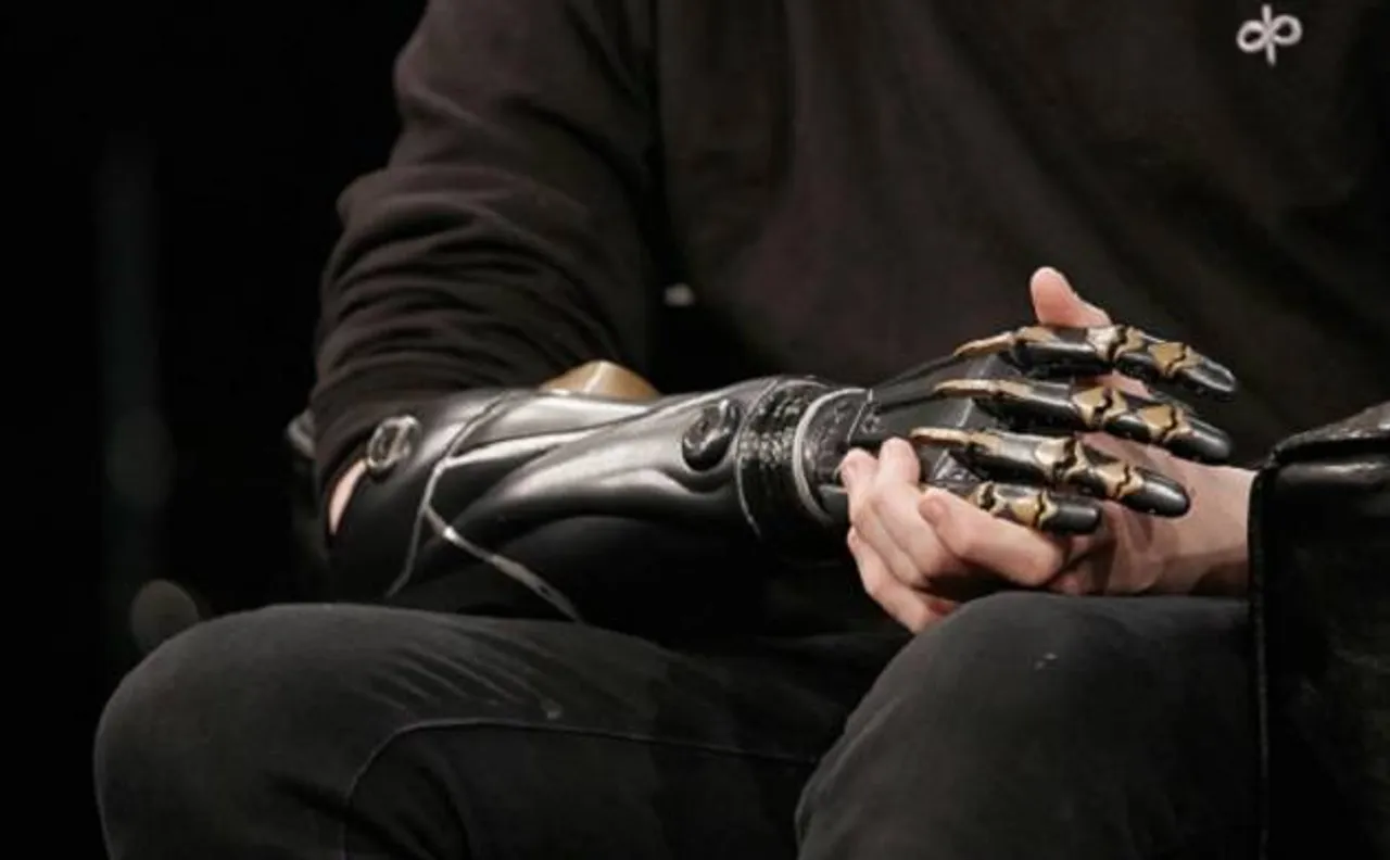 'Electronic Skin' with a sense of touch: Researchers opens up the possibility for solar-powered prosthetic limbs