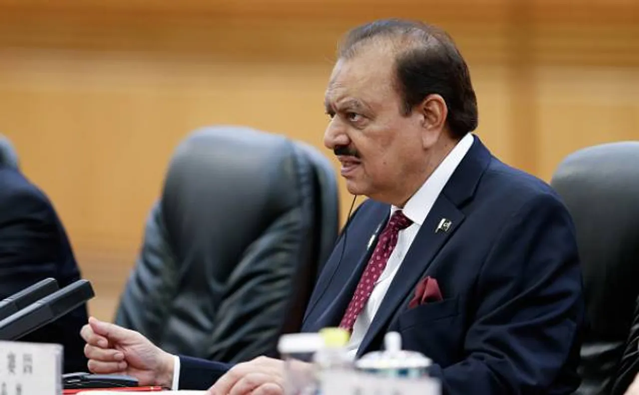 Pak Prez Mamnoon Hussain accuses India of â€˜jeopardisingâ€™ regional peace through consistent ceasefire violations