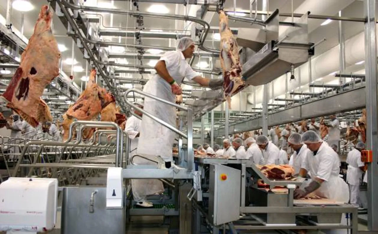 Brazil government in struggle to save country's meat industry from being burned