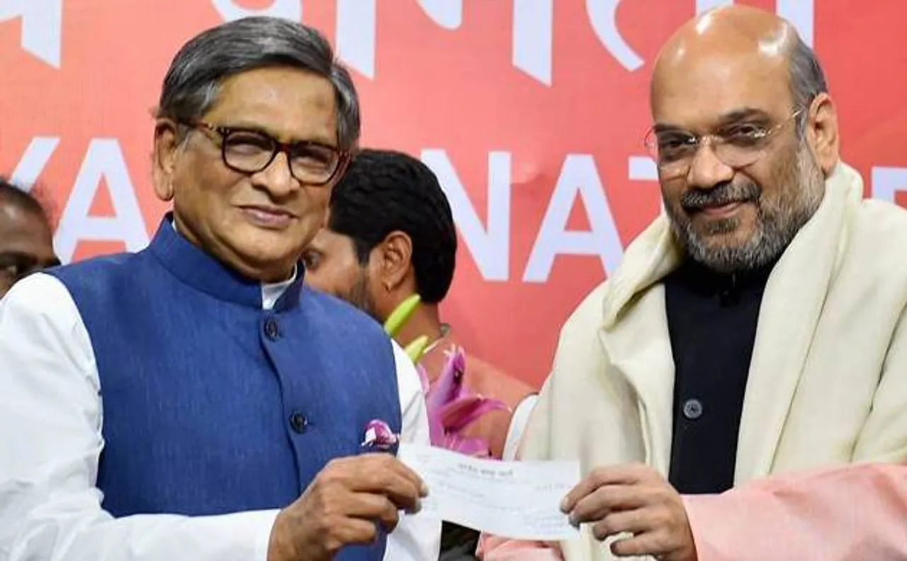 SM Krishna praises PM Modi, says India on par with US, China because of him