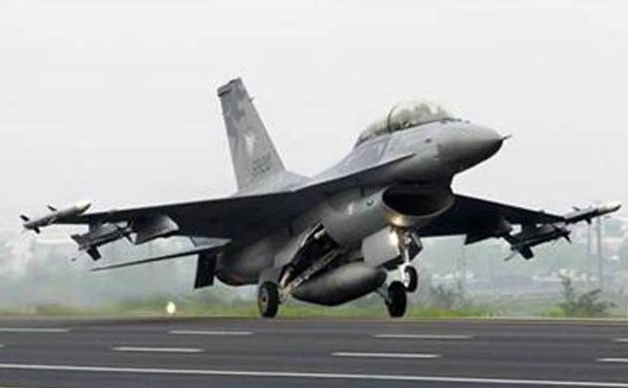 US Senators push Trump admin on defense deals with India