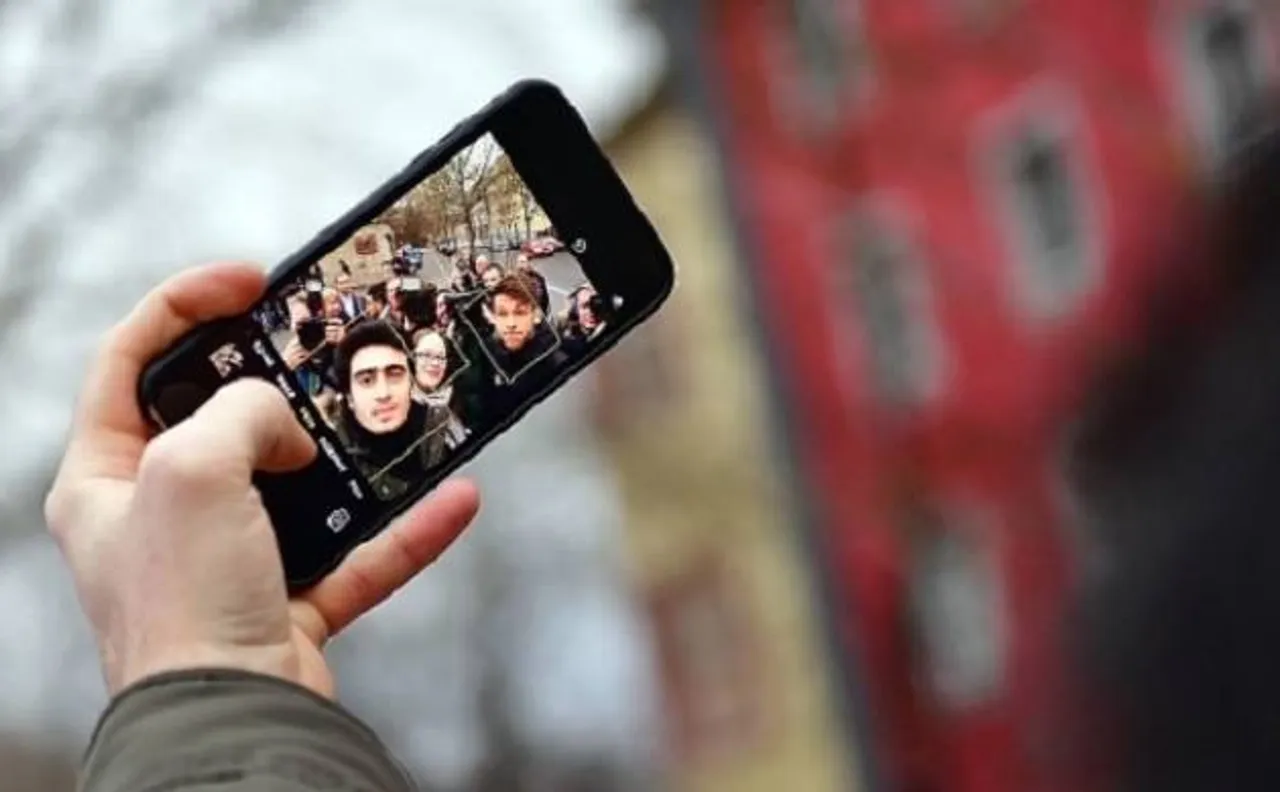 Humans, smartphones lack the ability to detect face morph photos