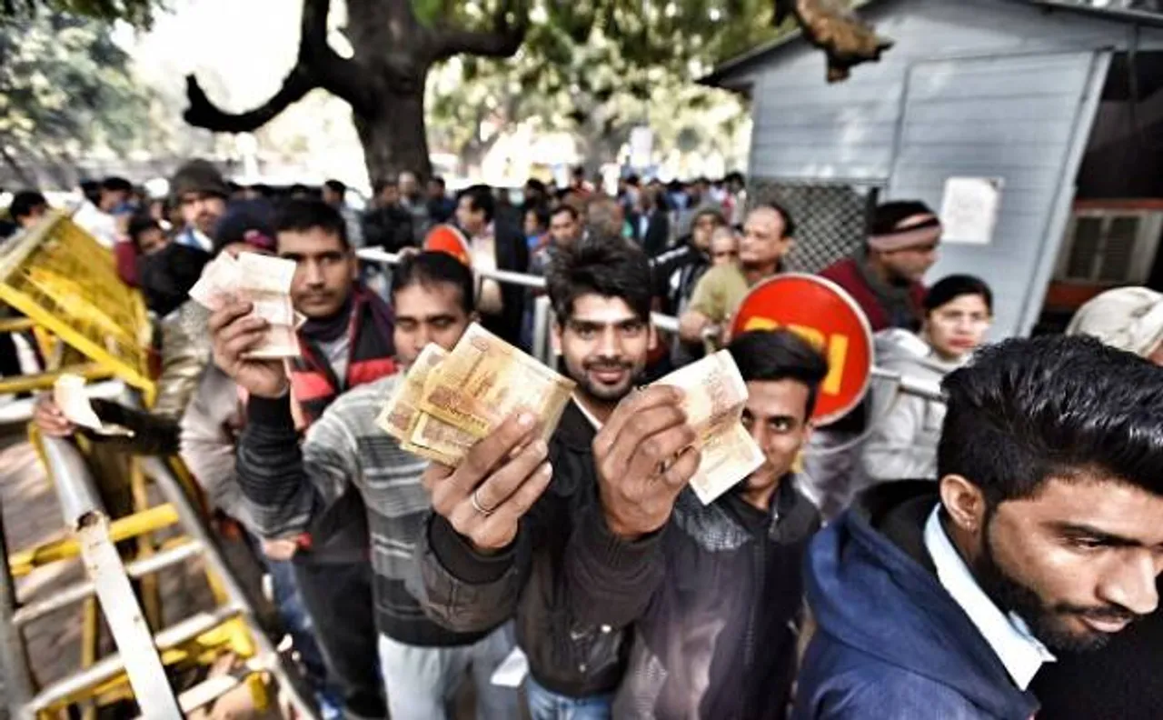 Why everyone not allowed to convert old currency note till March 31 ? RBI refuses to answer 