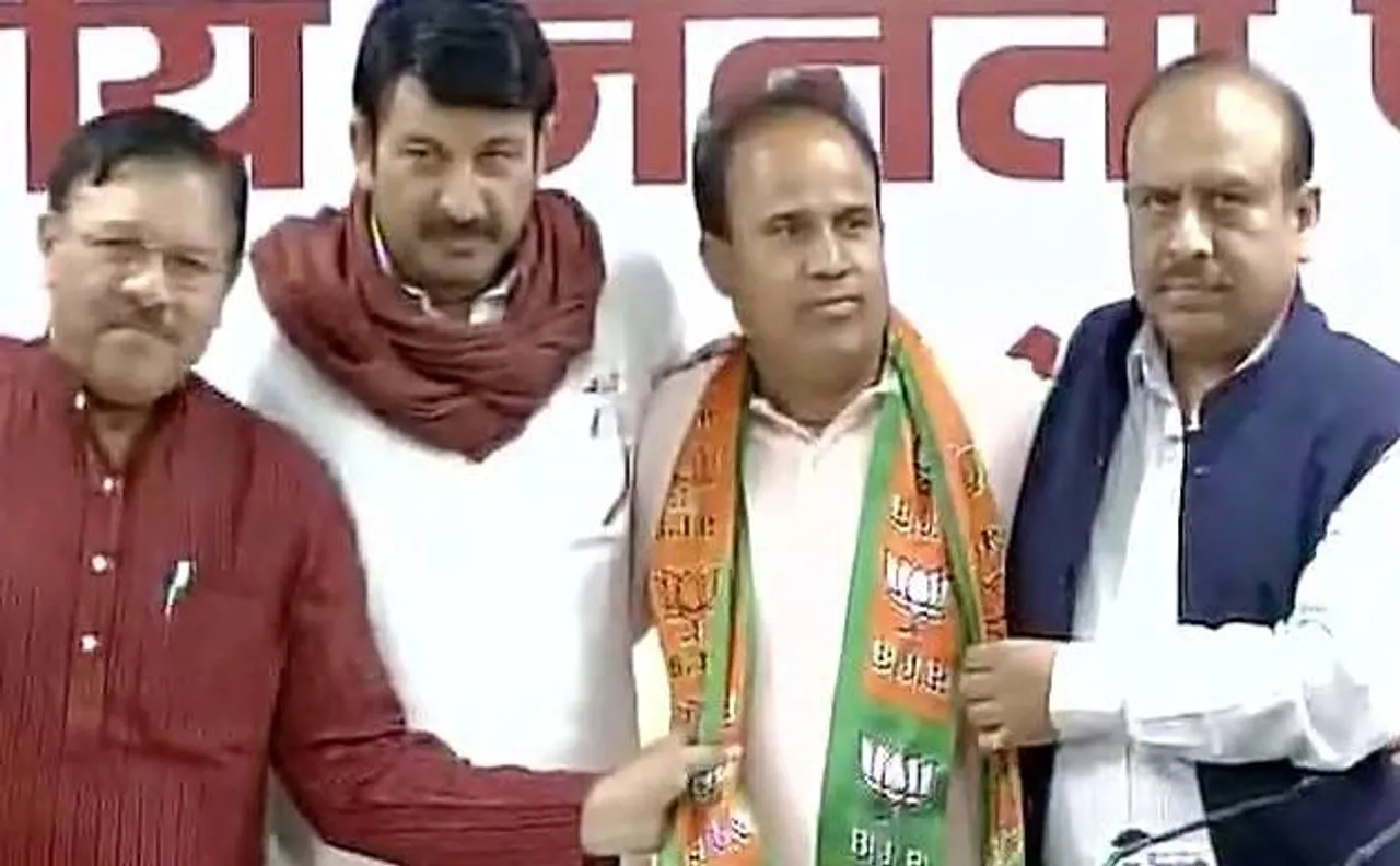 Delhi MCD elections 2017: AAP MLA Ved Prakash Satish joins BJP, says party has 'failed' to deliver on promises