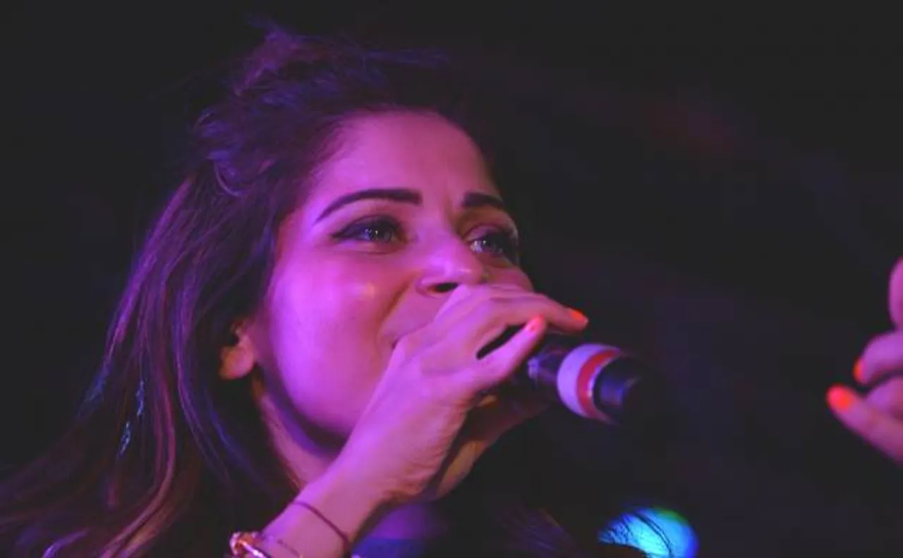 Kanika Kapoor reacts on Nepotism, claims to face discrimination in B-town