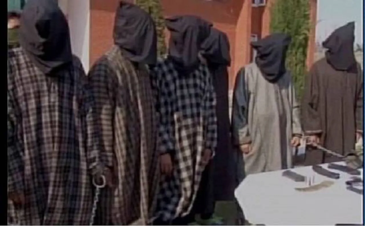 J&K Police bust module of Hizbul Mujahideen, six arrested in Kulgam 