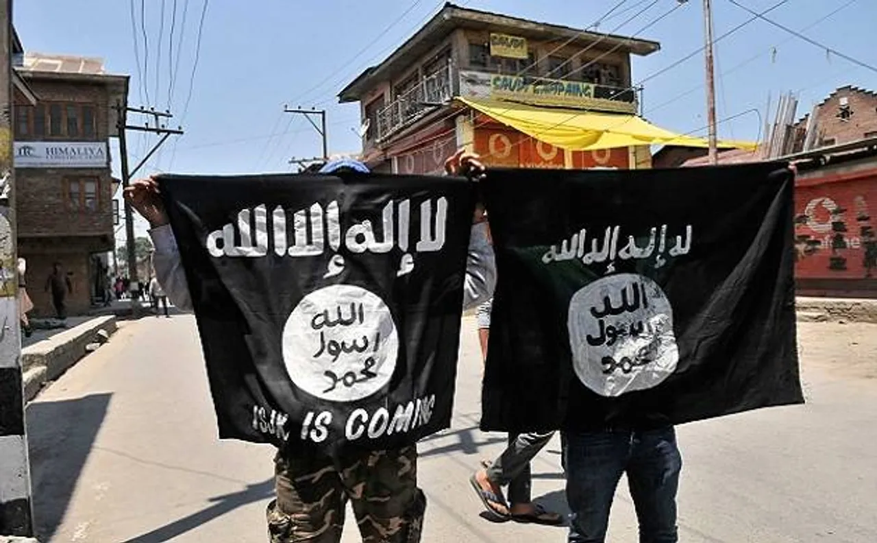Kerala â€˜IS moduleâ€™ had plans to attack Hindu leaders, Ahmadiyya mosques: Nabbed terrorist to NIA