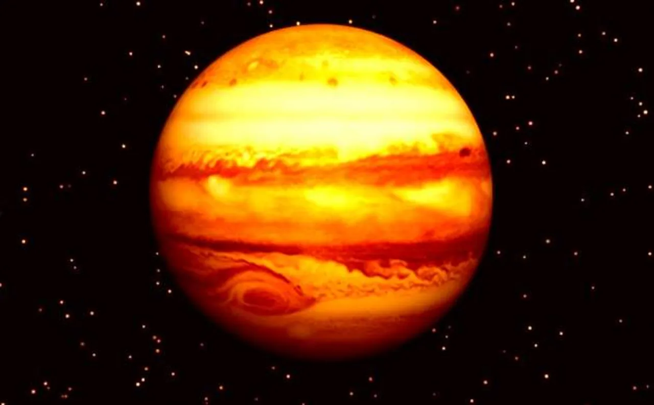 NASA Juno spacecraft skims 2,700 miles over Jupiterâ€™s cloud tops, JunoCam releases breath-taking images