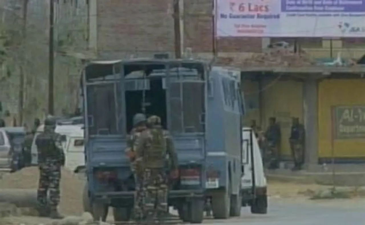 J-K: Militant killed, two protesters die in Budgam during clash with security forces