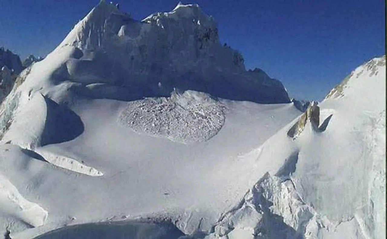 Indian Army rescues 71 tourists stranded in Ladakh