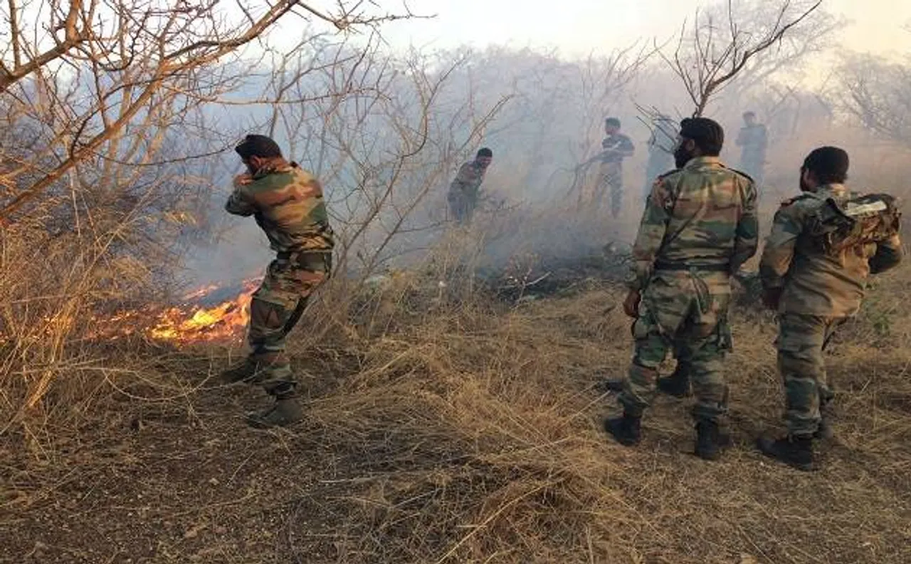 Video | Udaipur: Major forest fire breaks out at Ekling Garh Army Cantonment