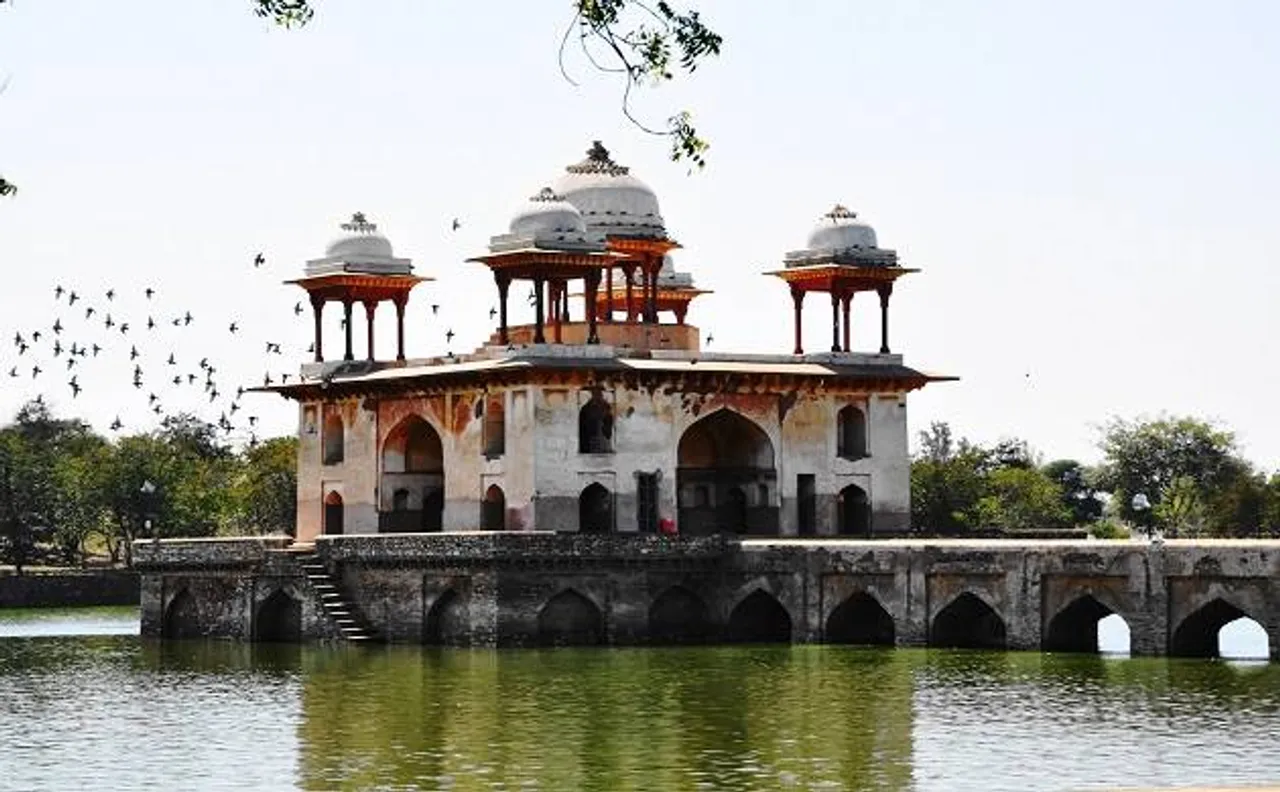 Narnaul is the hottest place of Chandigarh,now at 41.5 degrees Celsius