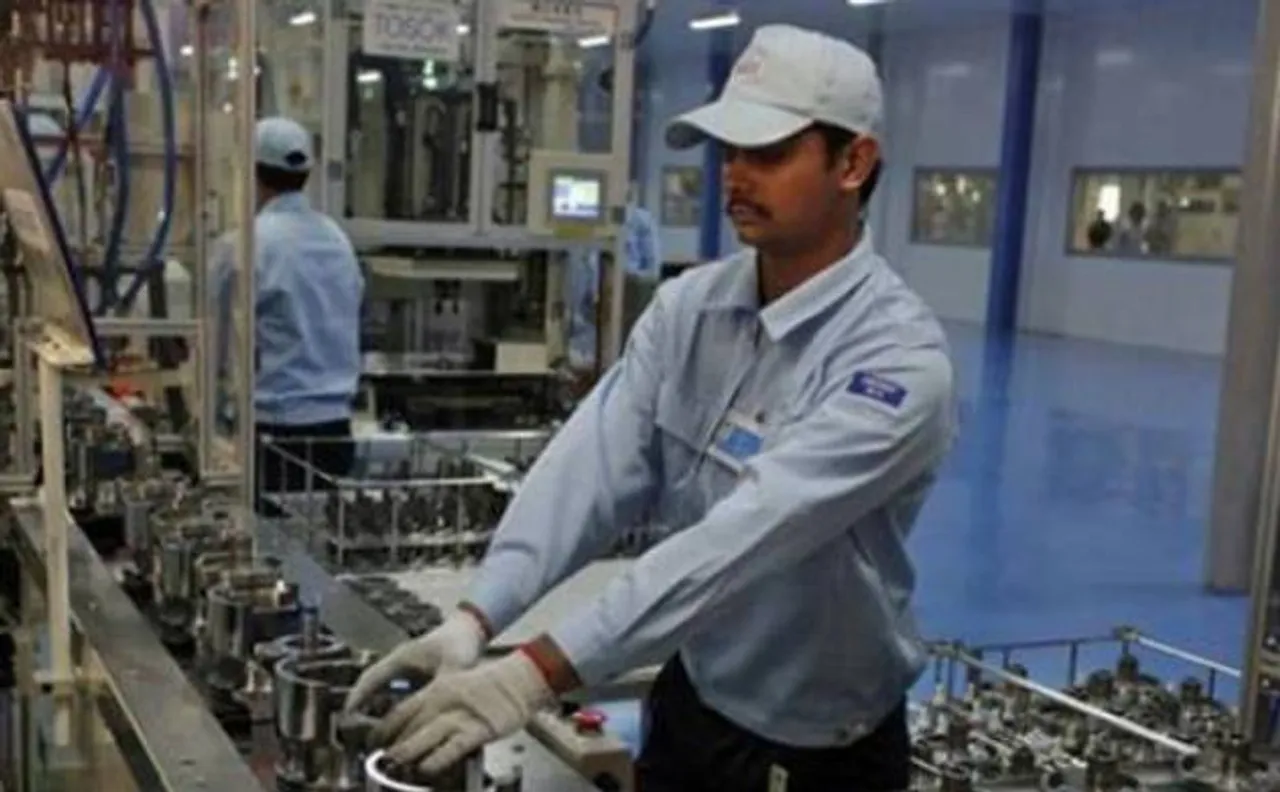 Higher consumption, fiscal reforms to accelerate India's growth to 7.4 per cent in 2017-18, says ADB