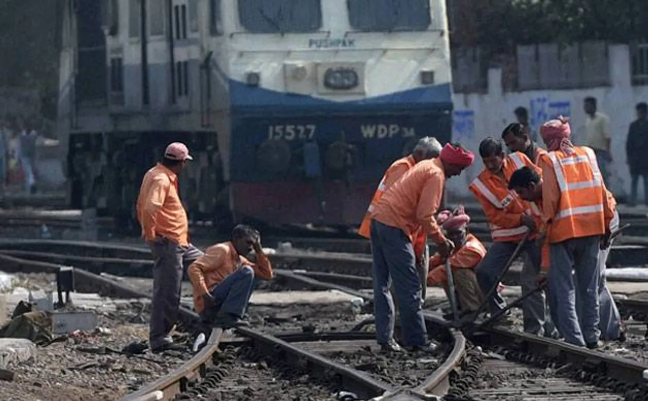 Kozhikode: Trains delayed after portion of ballast found on railway track