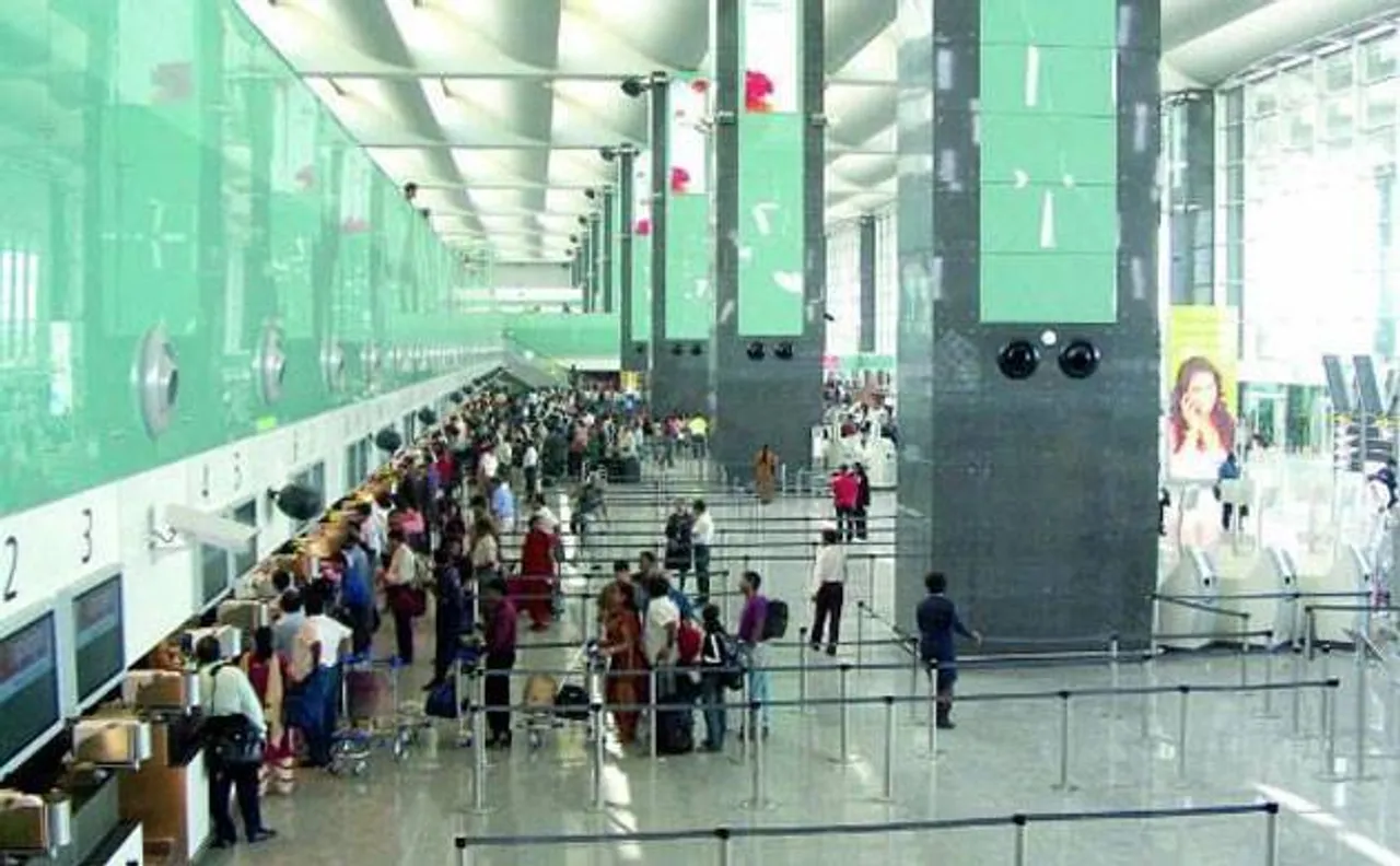 Govt plans to introduce national no-fly list for unruly passengers after Gaikwad controversy