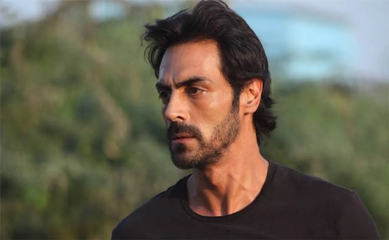 Actor Arjun Rampal assaults photographer at midnight, complaint filed with Delhi Police
