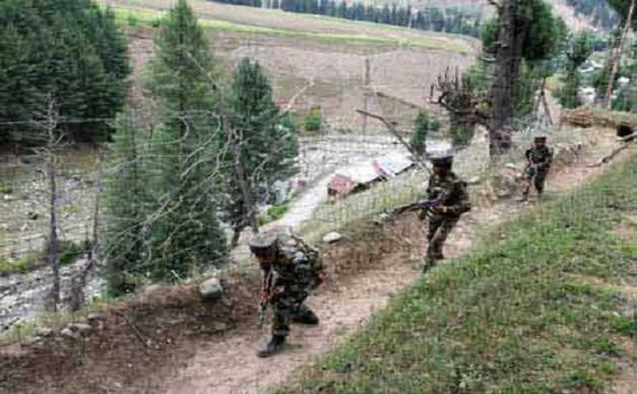 J-K: Army kills four Pakistani infiltrators in Kupwara; operation underway