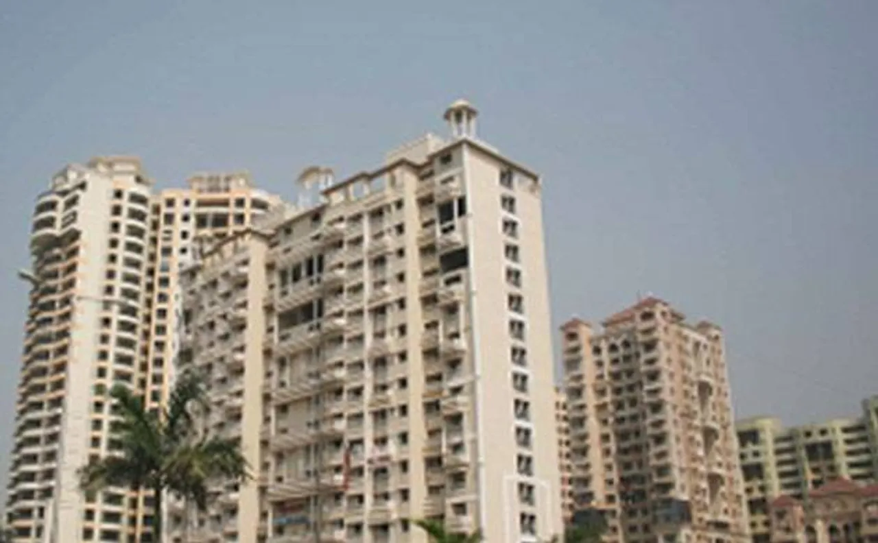 Gurgaon: 42-year-old female techie dies after falling mysteriously from 7th floor of her call centre office