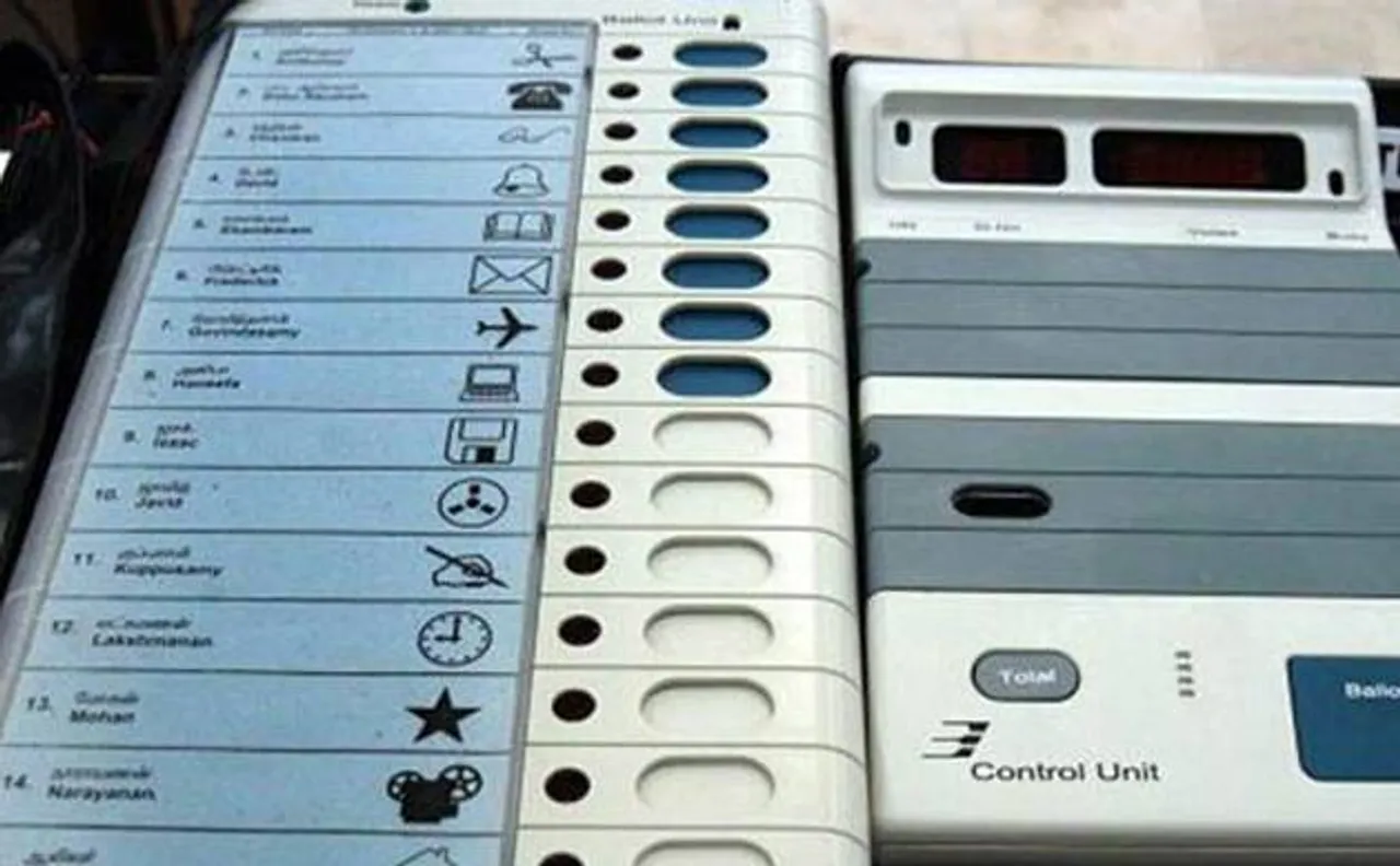 SC seeks responses from Centre, EC on a plea filed by BSP challenging EVM use without VVPAT