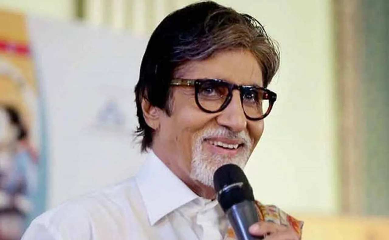 Big B creates buzz on social media with his new look!