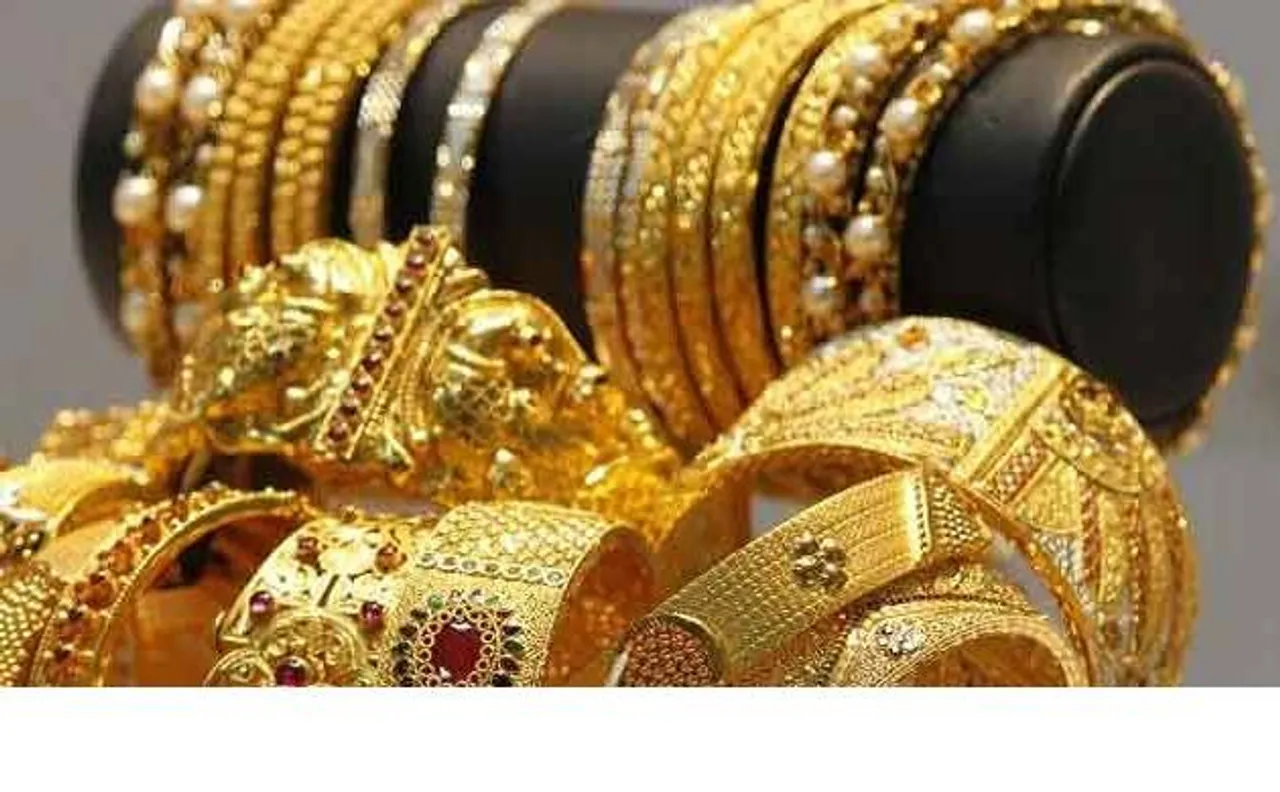 Gold prices rise near to 30K, Silver also shines