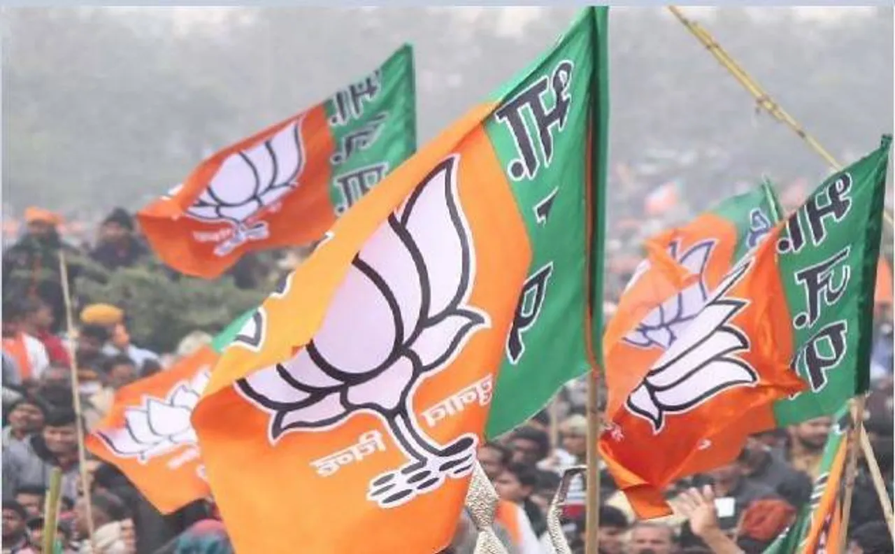 BJP vice president of Kalyan Shatrugana Bhoir gets injured in attack by group of 12 persons
