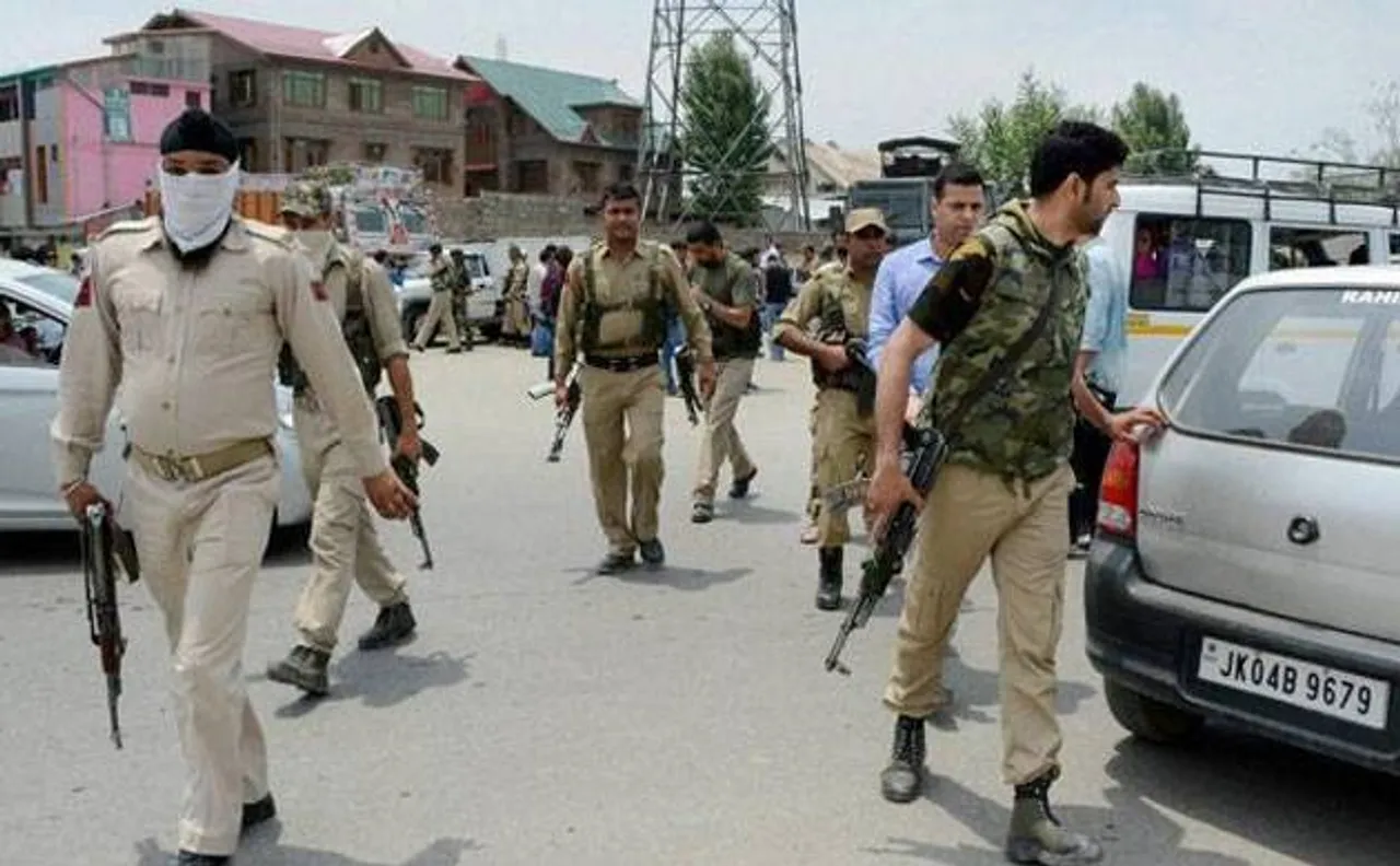 Suspend 3G and 4G services in Kashmir valley: J&K police to telecom companies