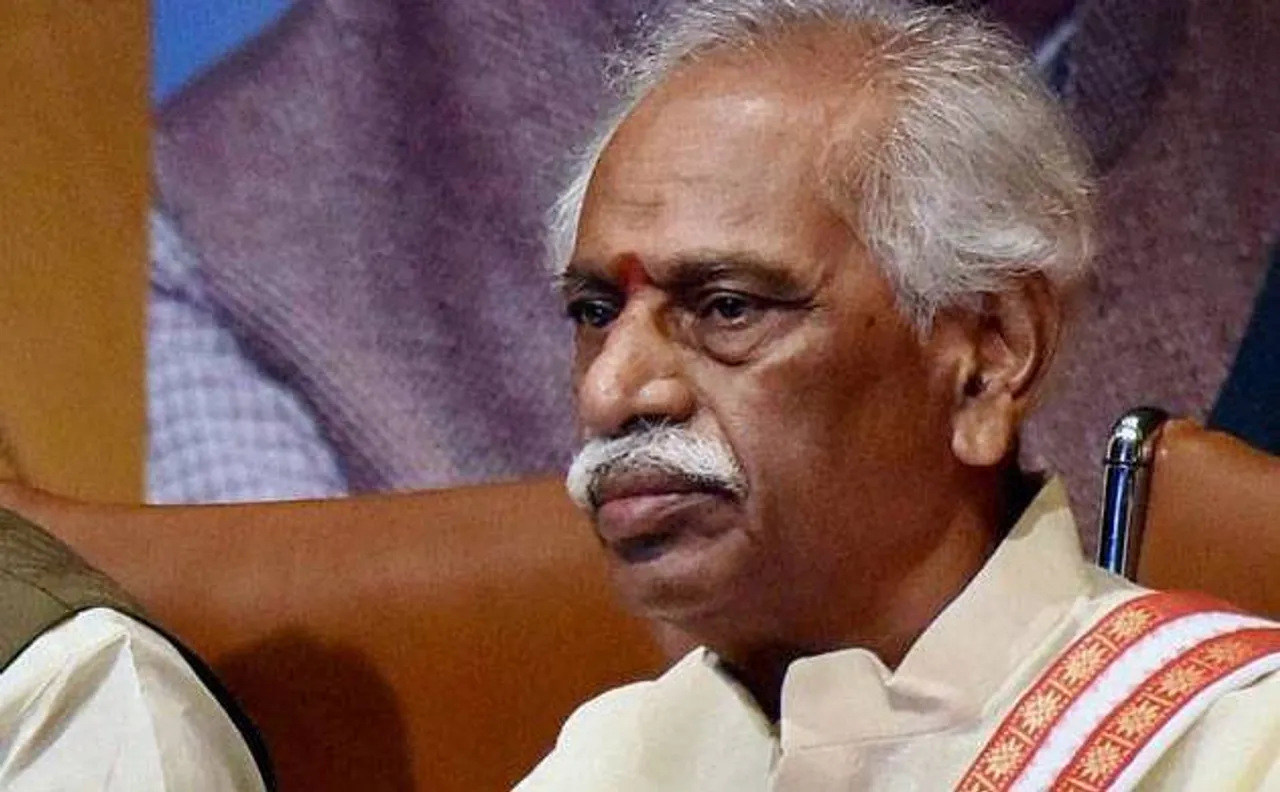 Centre initiates steps to bring TV, digital media under Working Journalists Act