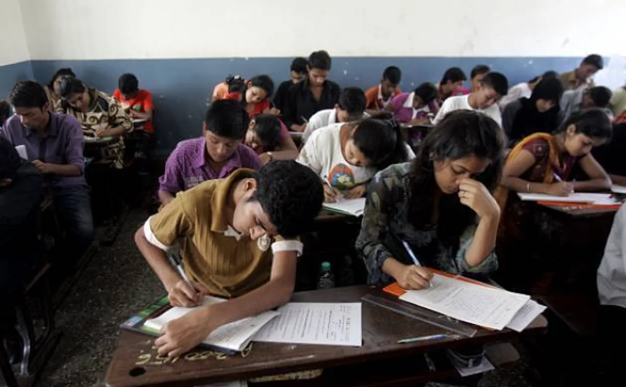 JEE Main 2017: Answer Keys, OMR sheets available now, check details here