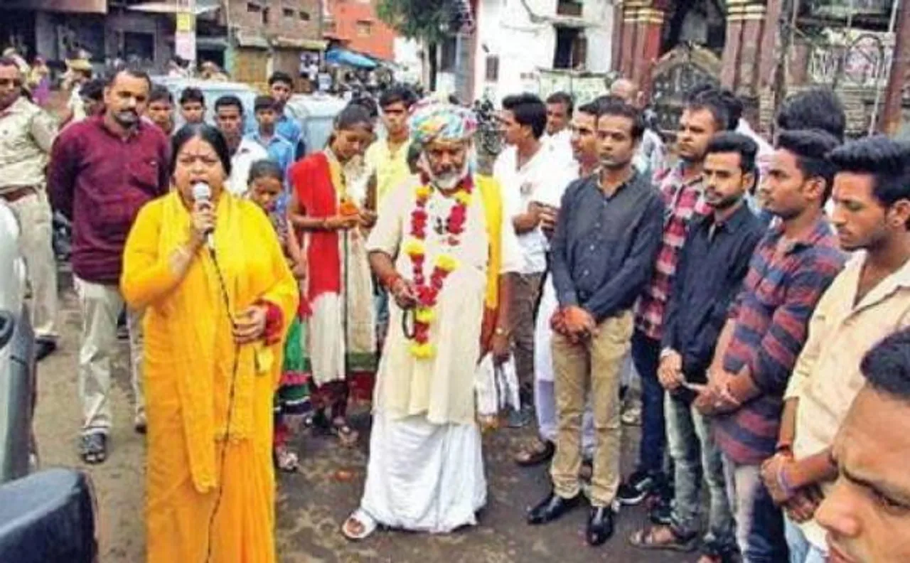 â€˜Gau Rakshakâ€™ Sadhvi equates Alwar lynching case accused with Bhagat Singh