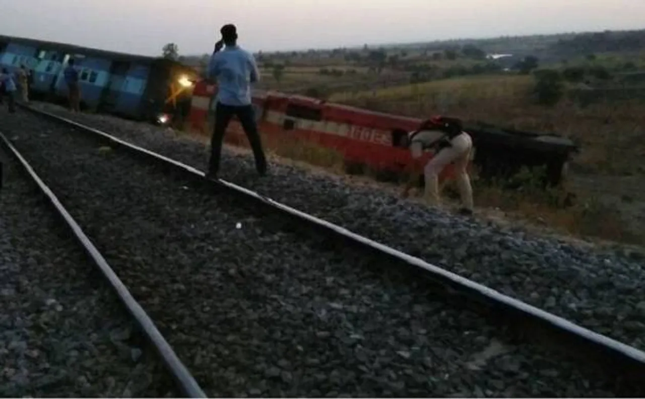 Aurangabad-Hyderabad passenger train derailed in Karnataka; no casualty reported 