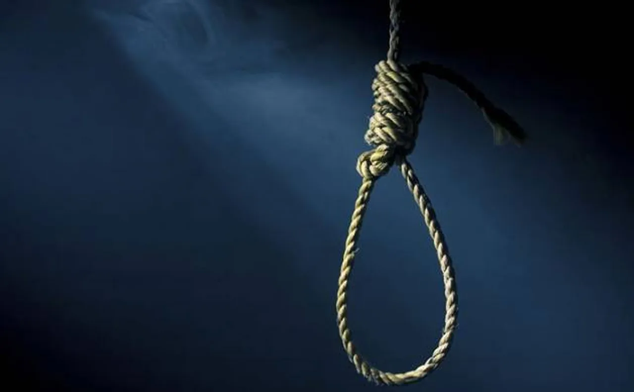 4th year student of IIT Kharagpur found hanging in his hostel room