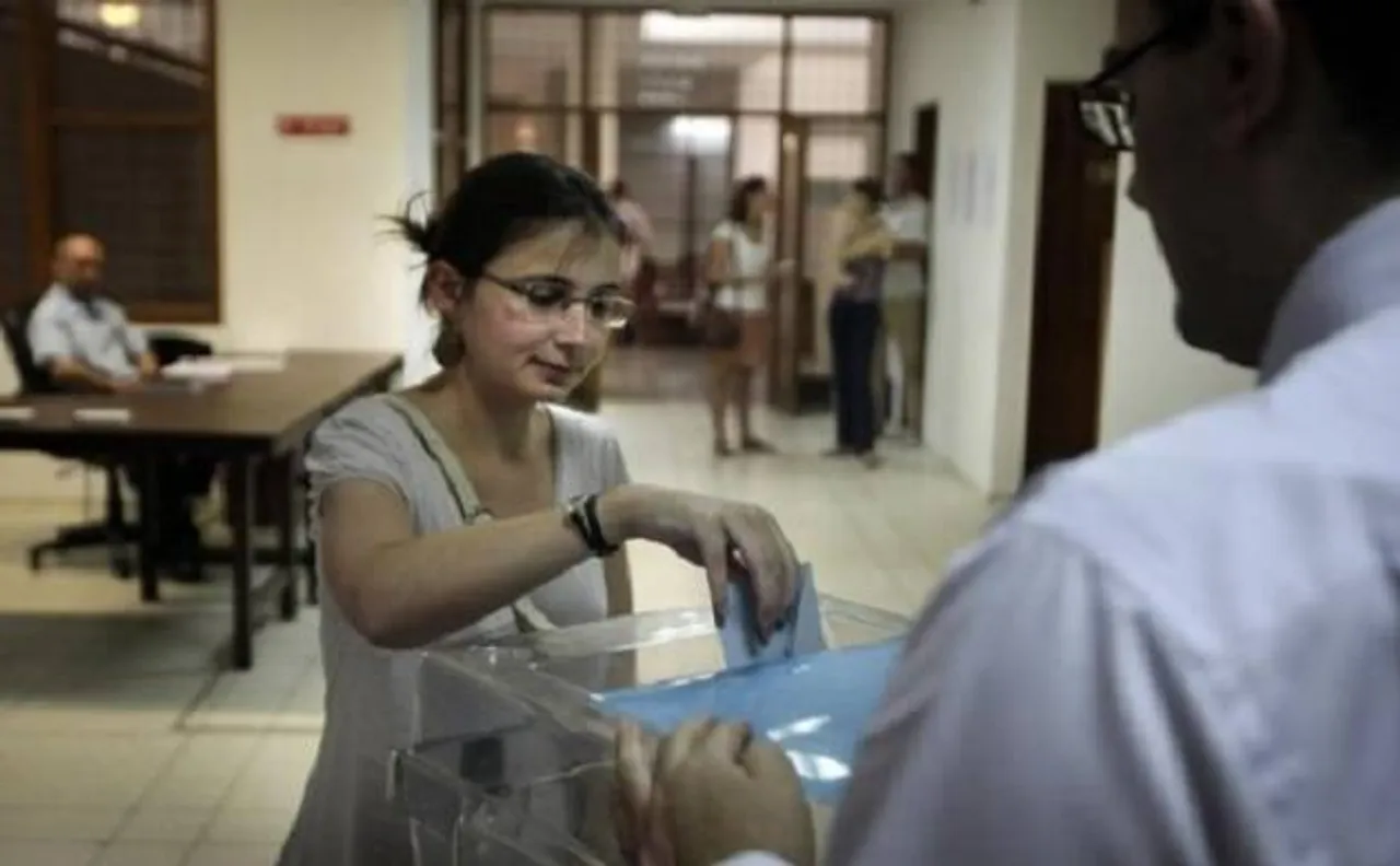 French presidential elections 2017: Estimated 4,600 voters in India cast ballot in four-horse race