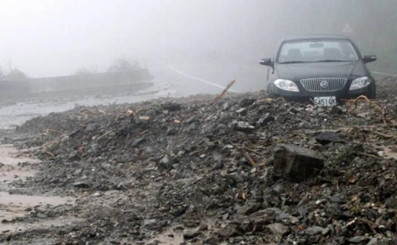 Heavy rains, lead to landslides, floods in Arunachal Pradesh 