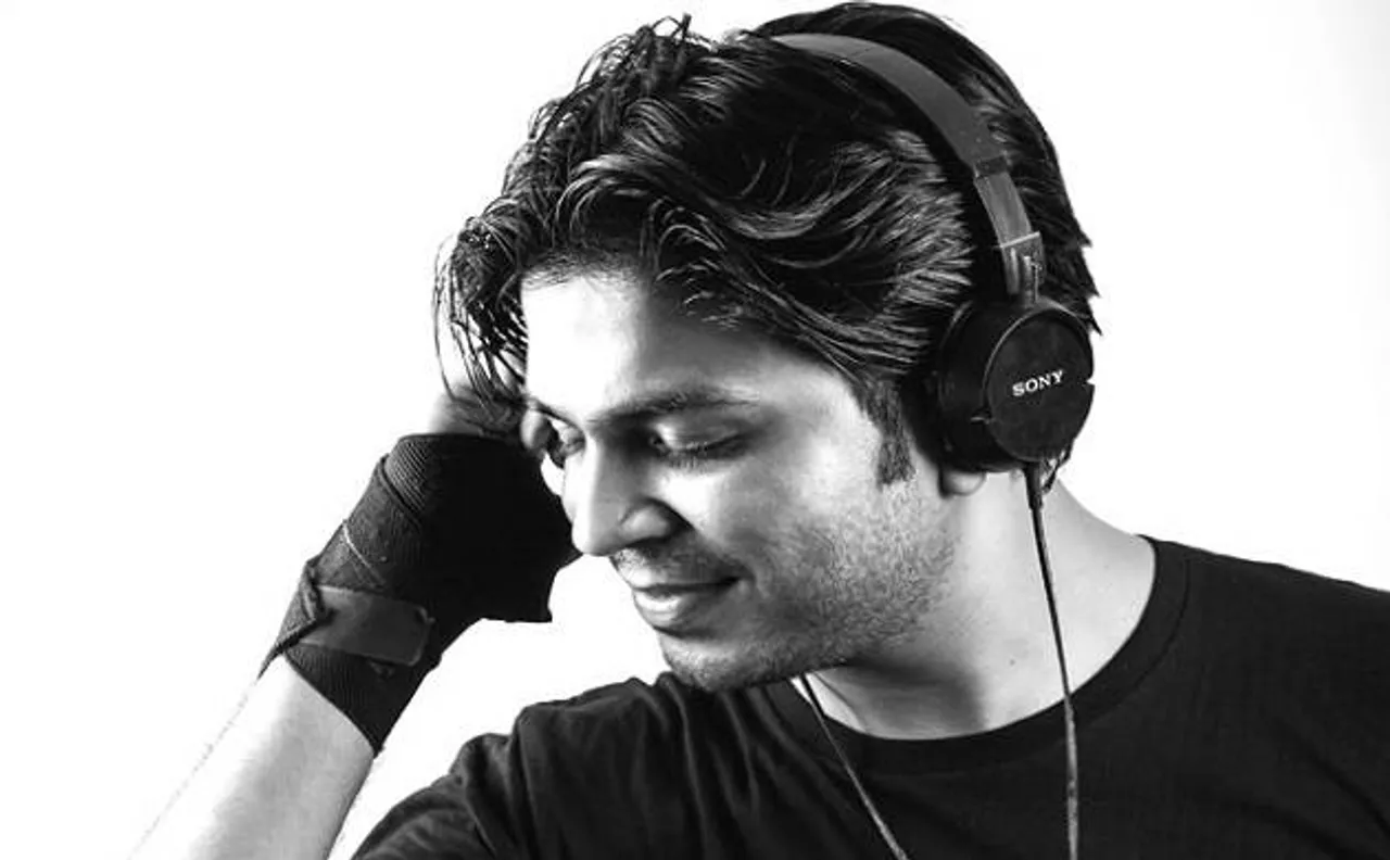 B-town singer Ankit Tiwari gets accused of raping his former girlfriend