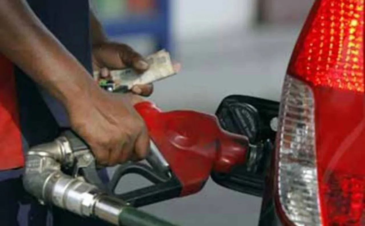 UP STF arrests 23 people in petrol pump cheating case  