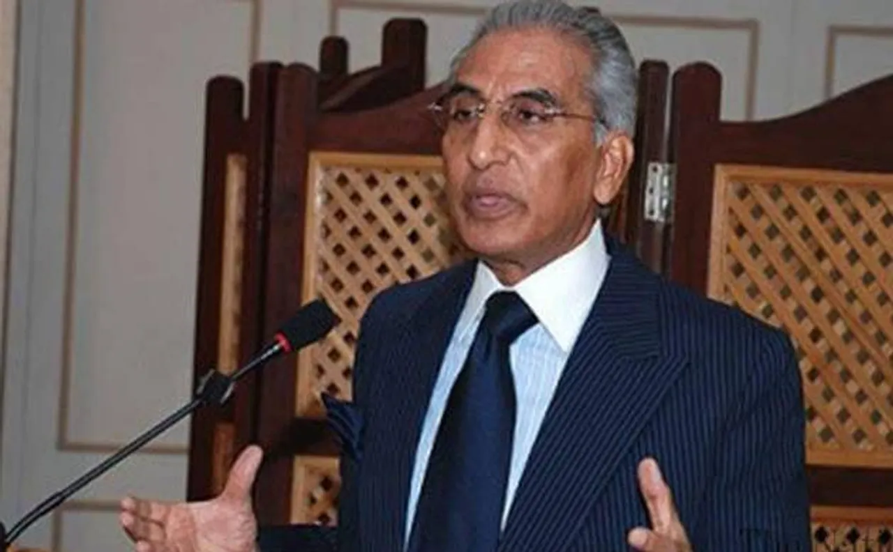 Nawaz Sharif sacks his special assistant on foreign affairs Tariq Fatemi