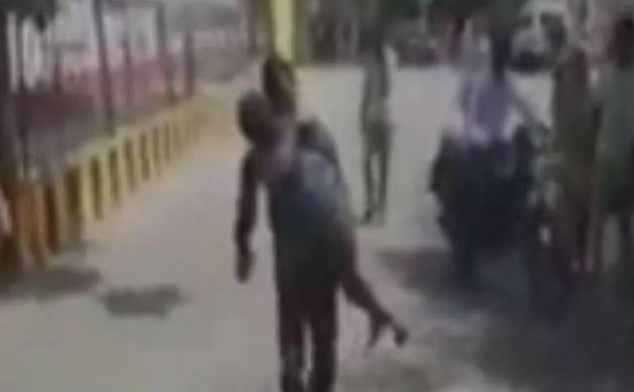 Video | Etawah: Labourer in UP carries body of son on his shoulder after hospital 'denies help'