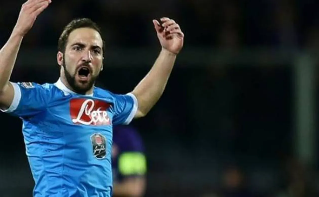 UEFA Champions League: Gonzalo Higuain's double strike helps Juventus defeat Monaco 2-0 