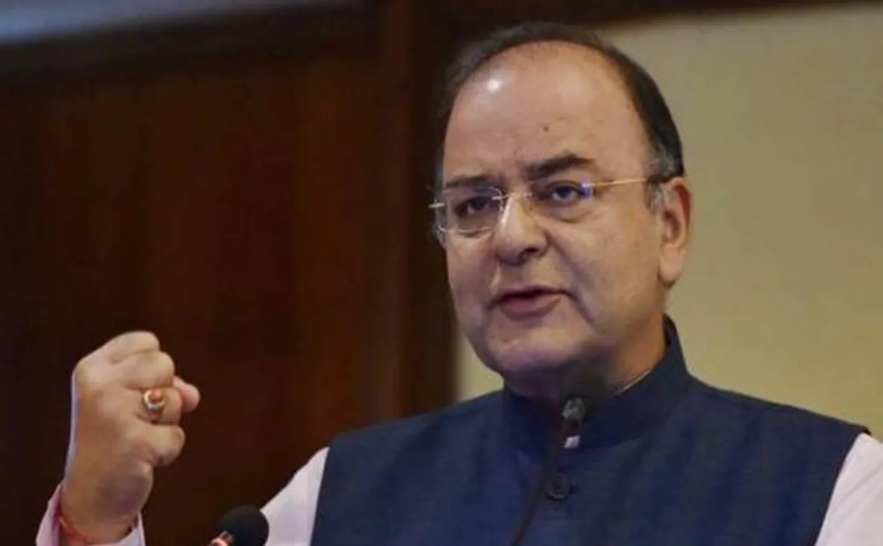 Soldier mutilations: Jaitley, Pak minister share cold vibes at global meet
