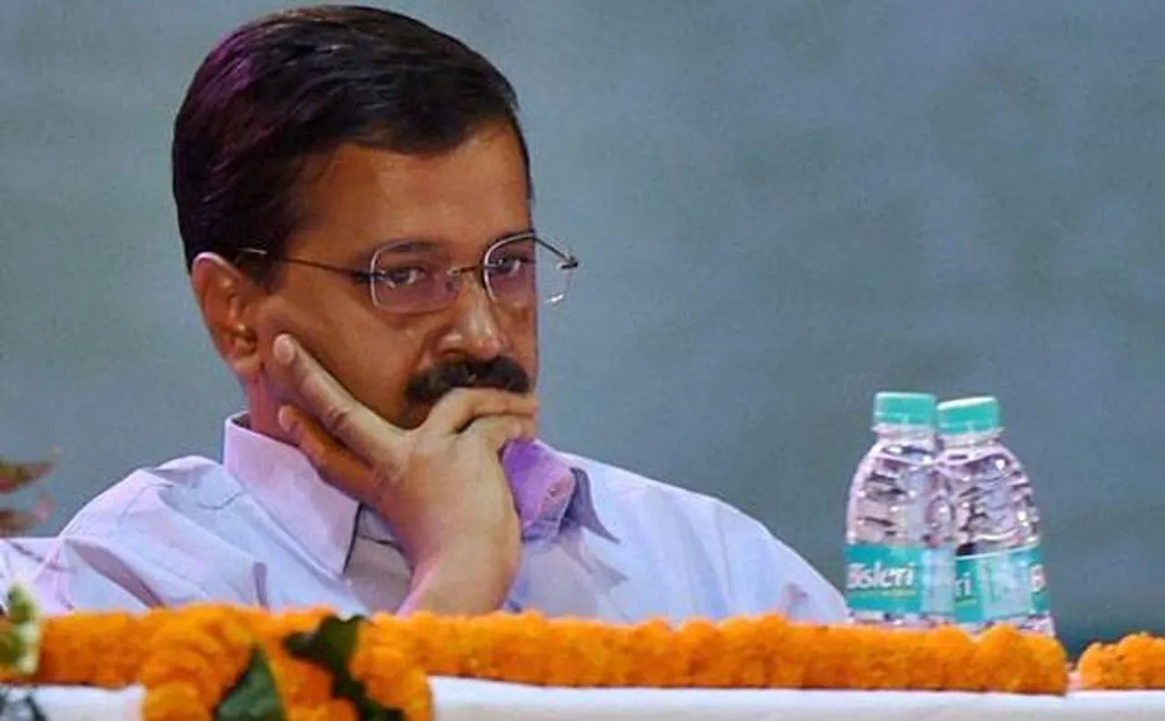AAPâ€™s warring factions unite after graft charges on Kejriwal; Vishwas, Yogendra, Prashant dismiss allegations
