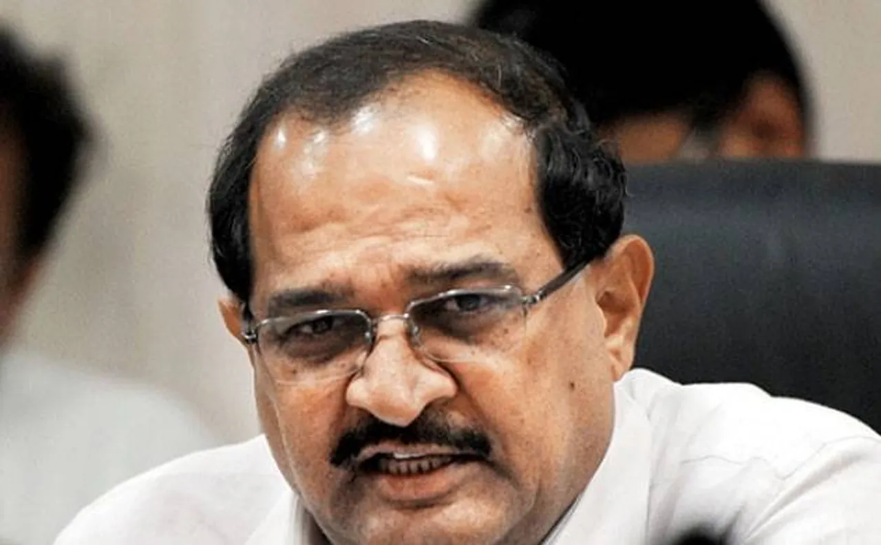 Congress criticises BJPâ€™s move to call Shiv Sena chief Uddhav Thackeray over GST bill