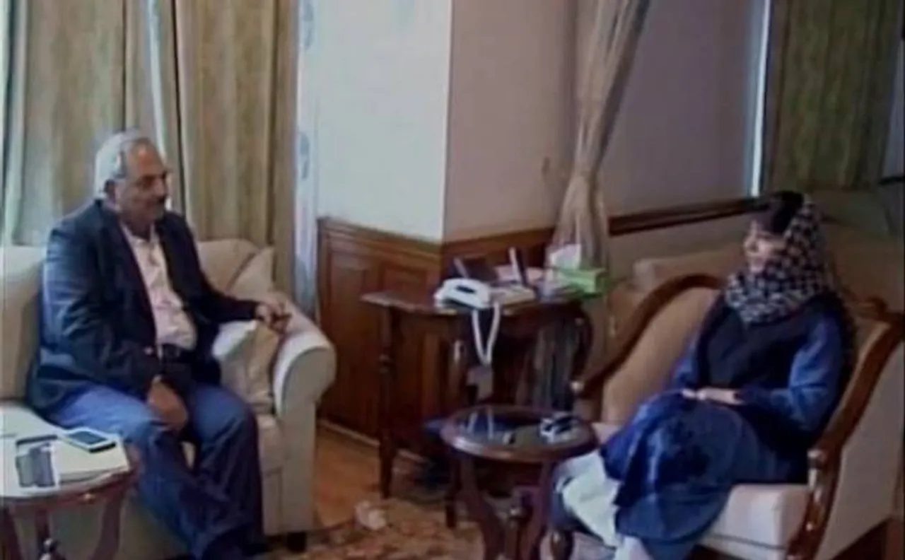 Union home secretary Rajiv Mehrishi meets J-K CM Mehbooba Mufti, discusses Valley crisis